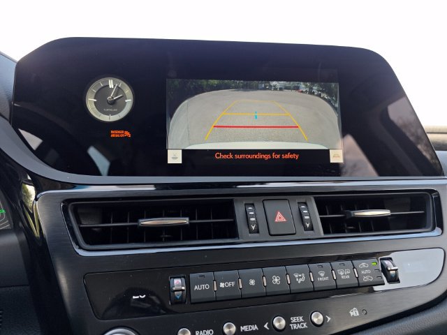 Used 2025 Lexus ES 350 w/ Premium Package FWD image 30