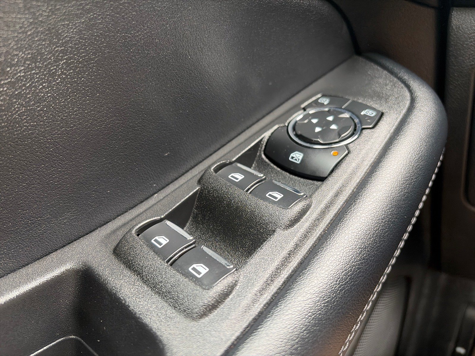 Used 2024 Ford Edge SEL w/ Convenience Package AWD/4WD image 26