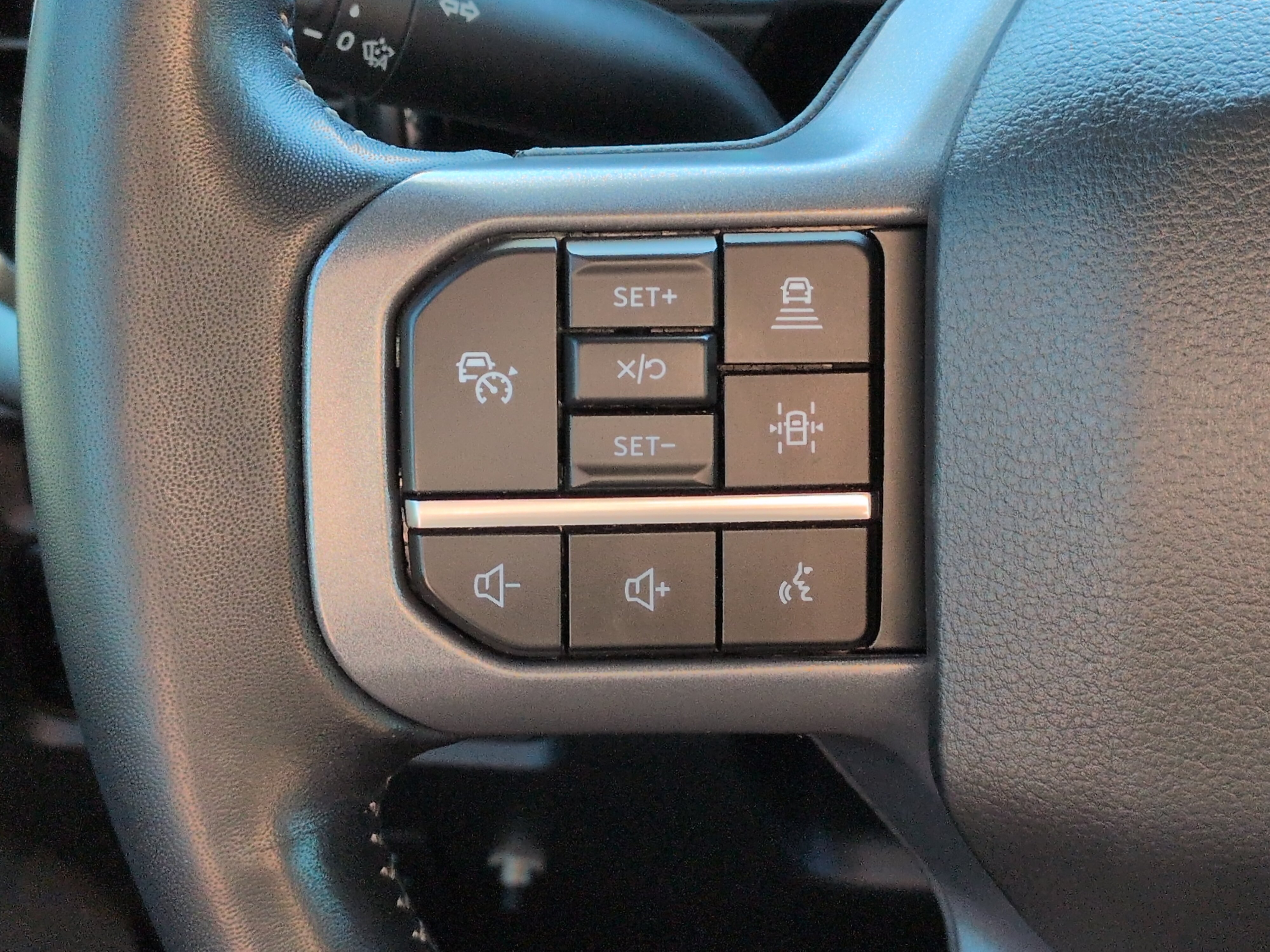 Used 2024 Ford F250 Lariat w/ Lariat Ultimate Package AWD/4WD image 23