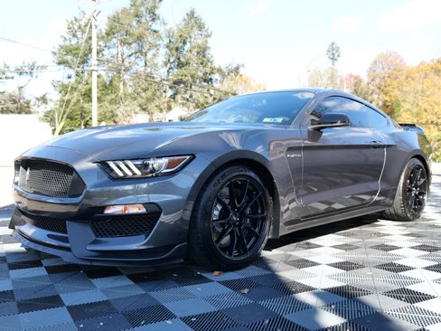 Used 2020 Ford Mustang Shelby GT350 w/ Technology Package image 90