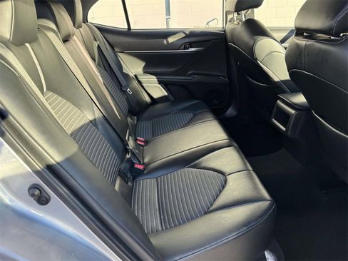 Used 2023 Toyota Camry SE image 14