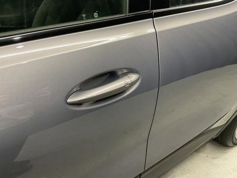 Used 2023 Chevrolet Bolt EUV LT w/ Comfort Package image 8