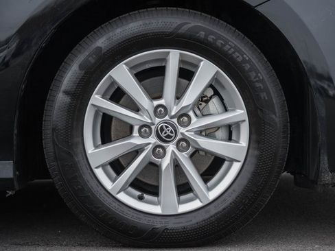 Used 2025 Toyota Camry LE image 20