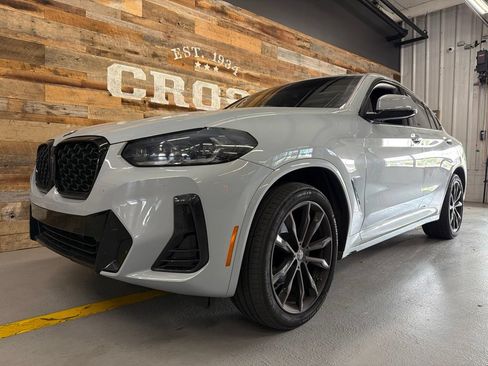 Used 2024 BMW X4 xDrive30i w/ Premium Package AWD/4WD image 2