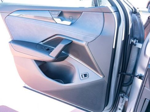 New 2026 Volkswagen Tiguan SE FWD image 28