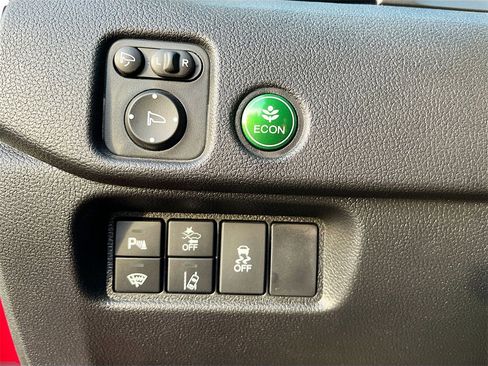 Used 2025 Honda Passport Black Edition image 10