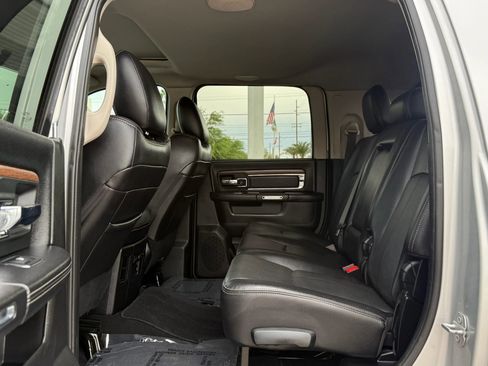 Used 2018 RAM 2500 Laramie w/ Sport Appearance Group AWD/4WD image 11