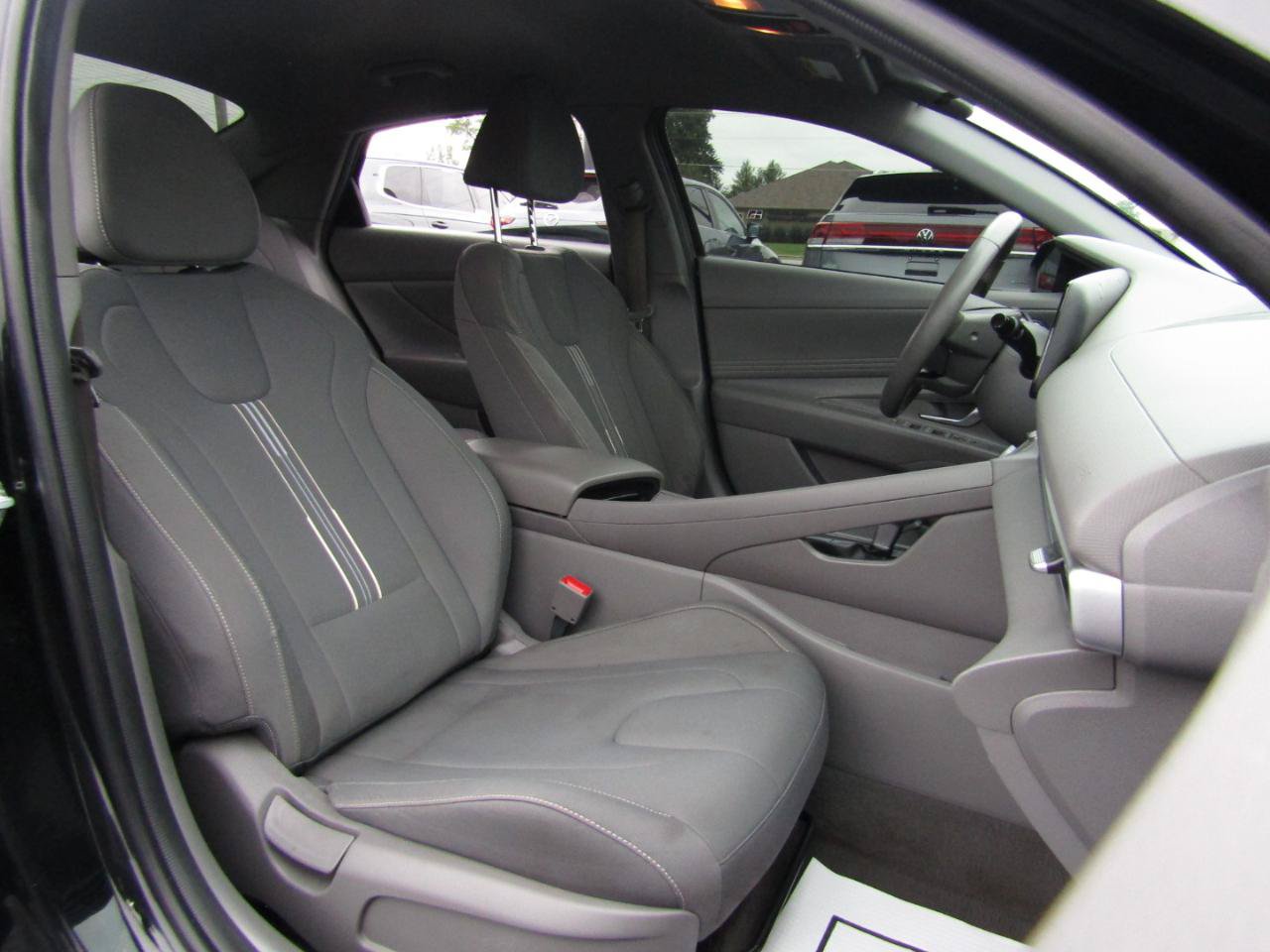 Used 2023 Hyundai Elantra SEL w/ Convenience Package FWD image 22