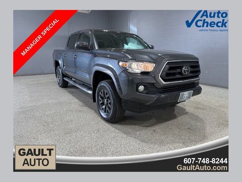 Certified 2022 Toyota Tacoma SR5 AWD/4WD image 1