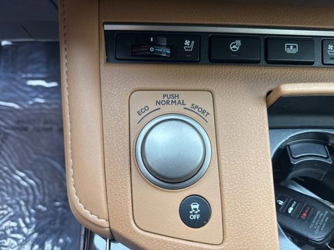 Used 2016 Lexus ES 350 image 27