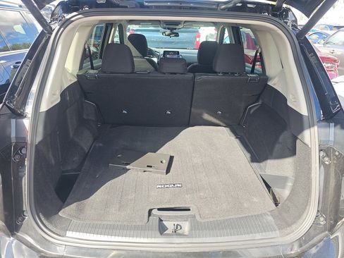 Used 2026 Nissan Rogue SV image 15