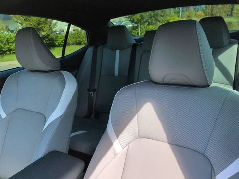Used 2026 Toyota Camry SE FWD image 8