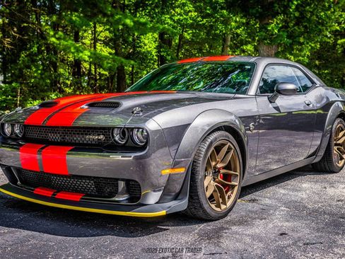 Used 2020 Dodge Challenger SRT Hellcat image 14
