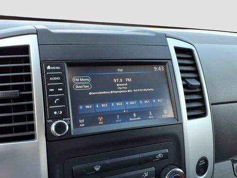 Used 2019 Nissan Frontier SV AWD/4WD image 12