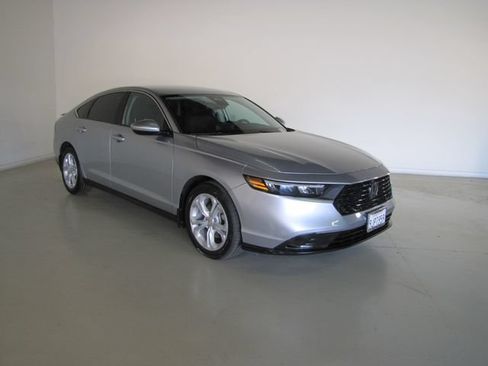 Certified 2024 Honda Accord LX image 3