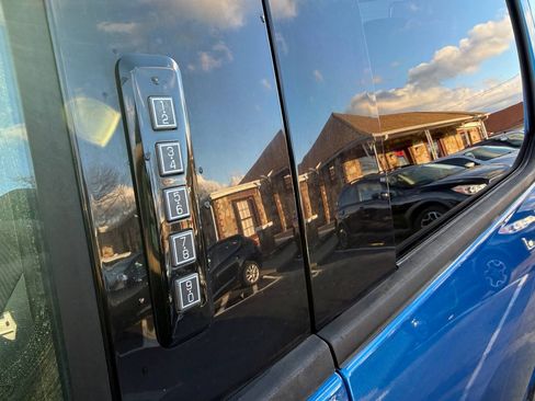 Used 2016 Ford F150 XLT w/ Equipment Group 302A Luxury image 13