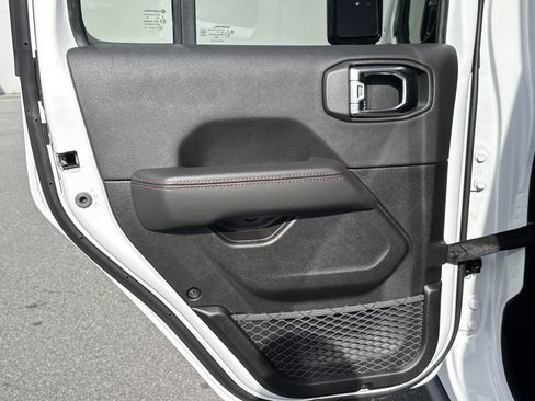 New 2026 Jeep Wrangler Unlimited Rubicon 392 image 27