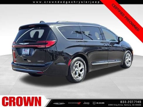 Used 2023 Chrysler Pacifica Limited image 7