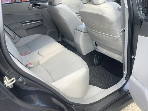 Used 2013 Subaru Forester 2.5X Premium w/ Popular Pkg 2 AWD/4WD image 14