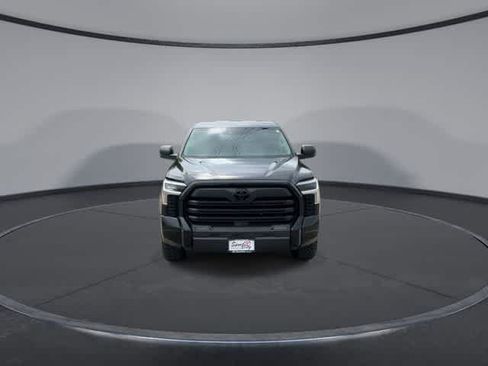 Used 2022 Toyota Tundra SR5 AWD/4WD image 3
