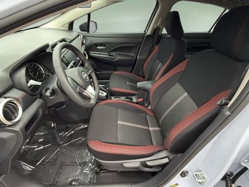 Used 2025 Nissan Versa SR w/ Trunk Package FWD image 18