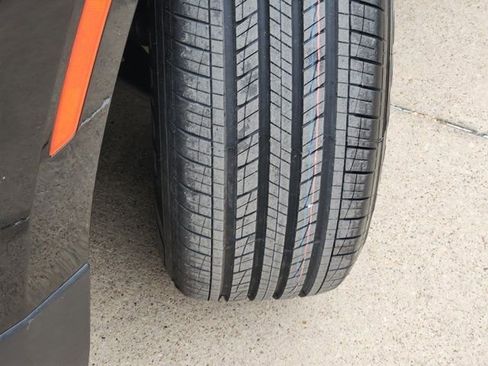 Used 2022 Chevrolet Equinox LS w/ LS Convenience Package image 18