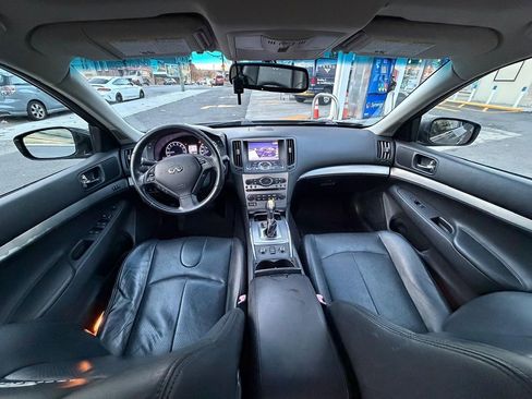 Used 2013 INFINITI G37 x w/ Premium Pkg image 23