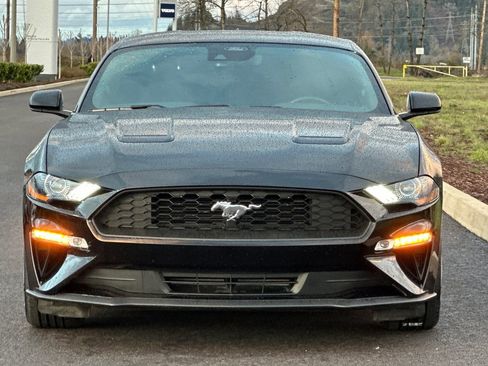 Used 2021 Ford Mustang Premium image 8