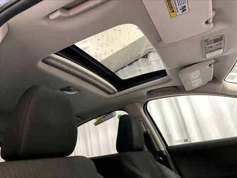 Used 2017 Honda HR-V EX image 22
