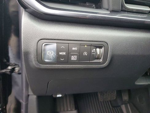 New 2026 GMC Terrain AT4 w/ LPO, Black Badging Package image 18