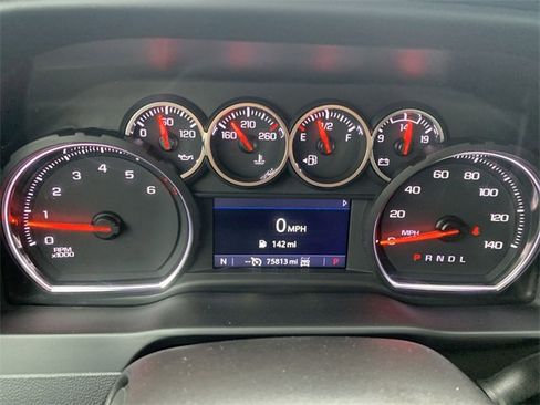 Used 2022 Chevrolet Silverado 2500 LT w/ Convenience Package image 11