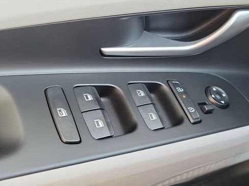 New 2026 Hyundai Elantra SEL Sport FWD image 18