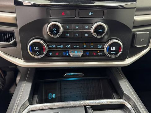 Used 2022 Ford Expedition XLT RWD image 39