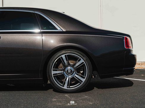 Used 2014 Rolls-Royce Ghost V-Specification image 5