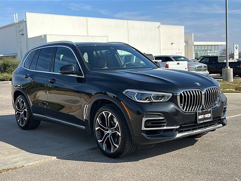 Used 2022 BMW X5 xDrive40i w/ Executive Package image 10