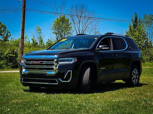 Used 2023 GMC Acadia SLT w/ Technology Package AWD/4WD image 8