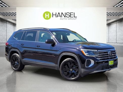 New 2026 Volkswagen Atlas SE AWD/4WD image 1