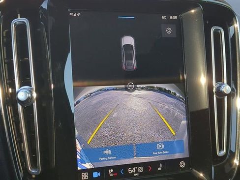 Used 2023 Volvo C40 P8 Recharge Ultimate w/ Protection Package Premier image 21