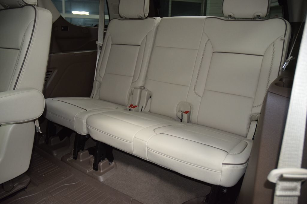 Used 2024 GMC Yukon Denali AWD/4WD image 46