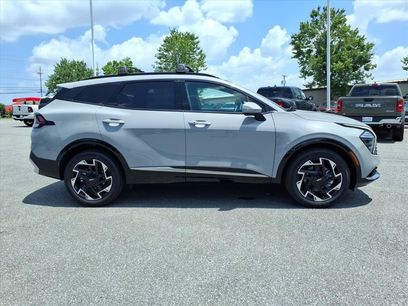 Used 2025 Kia Sportage SX
