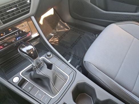 New 2026 Volkswagen Jetta SE image 23