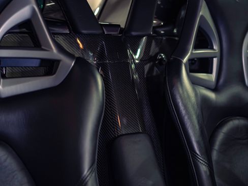 Used 2005 Porsche Carrera GT RWD image 24