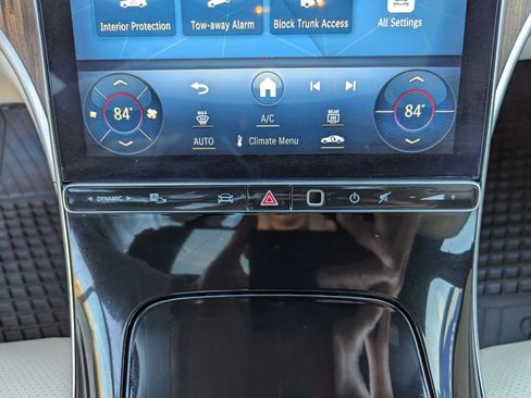 Used 2024 Mercedes-Benz C 300 4MATIC Sedan image 25