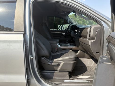 Used 2023 Chevrolet Silverado 1500 RST w/ Redline Edition RWD image 32