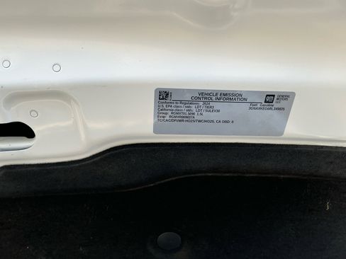 Used 2024 Chevrolet Equinox LT image 25