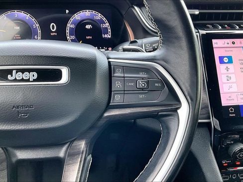 Used 2022 Jeep Grand Cherokee L Limited image 19