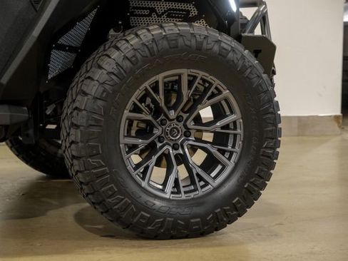 Used 2024 Jeep Wrangler Unlimited Rubicon 392 image 36