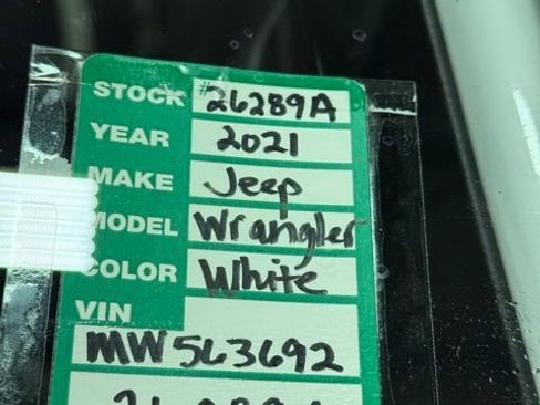 Used 2021 Jeep Wrangler Unlimited Rubicon w/ Steel Bumper Group AWD/4WD image 25