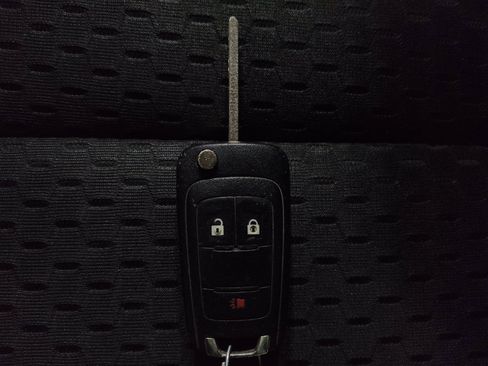 Used 2015 Chevrolet Equinox LS image 32