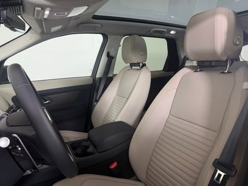New 2025 Land Rover Discovery Sport S image 5